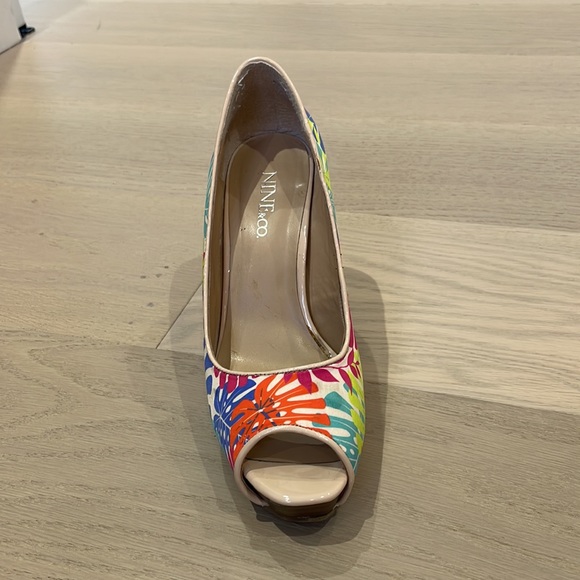 Colourful high heel shoes - Picture 2 of 4